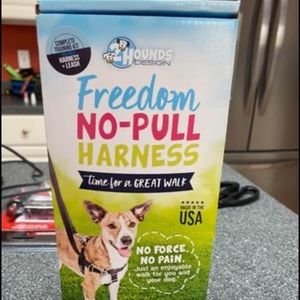 2 hounds no pull harness and leash.